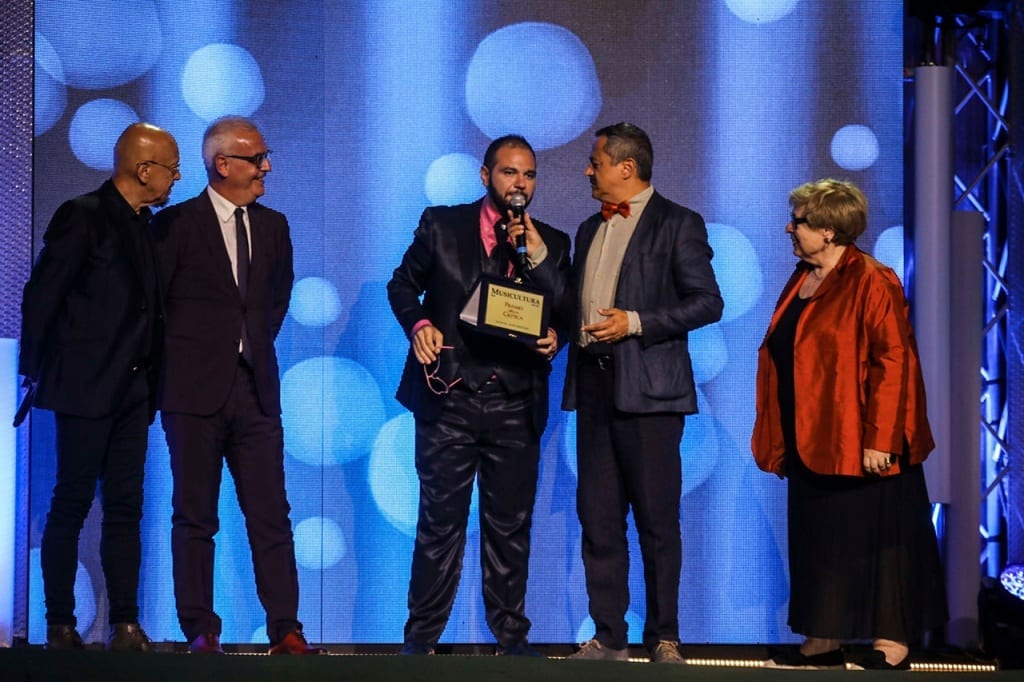 Enzo savastano vince il premio della critica